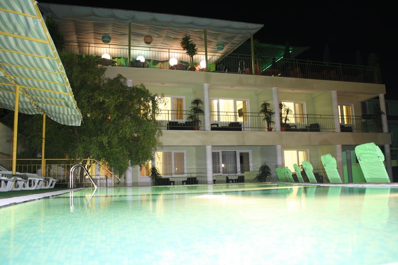 Green Hotel-Club Zatoka Exterior foto